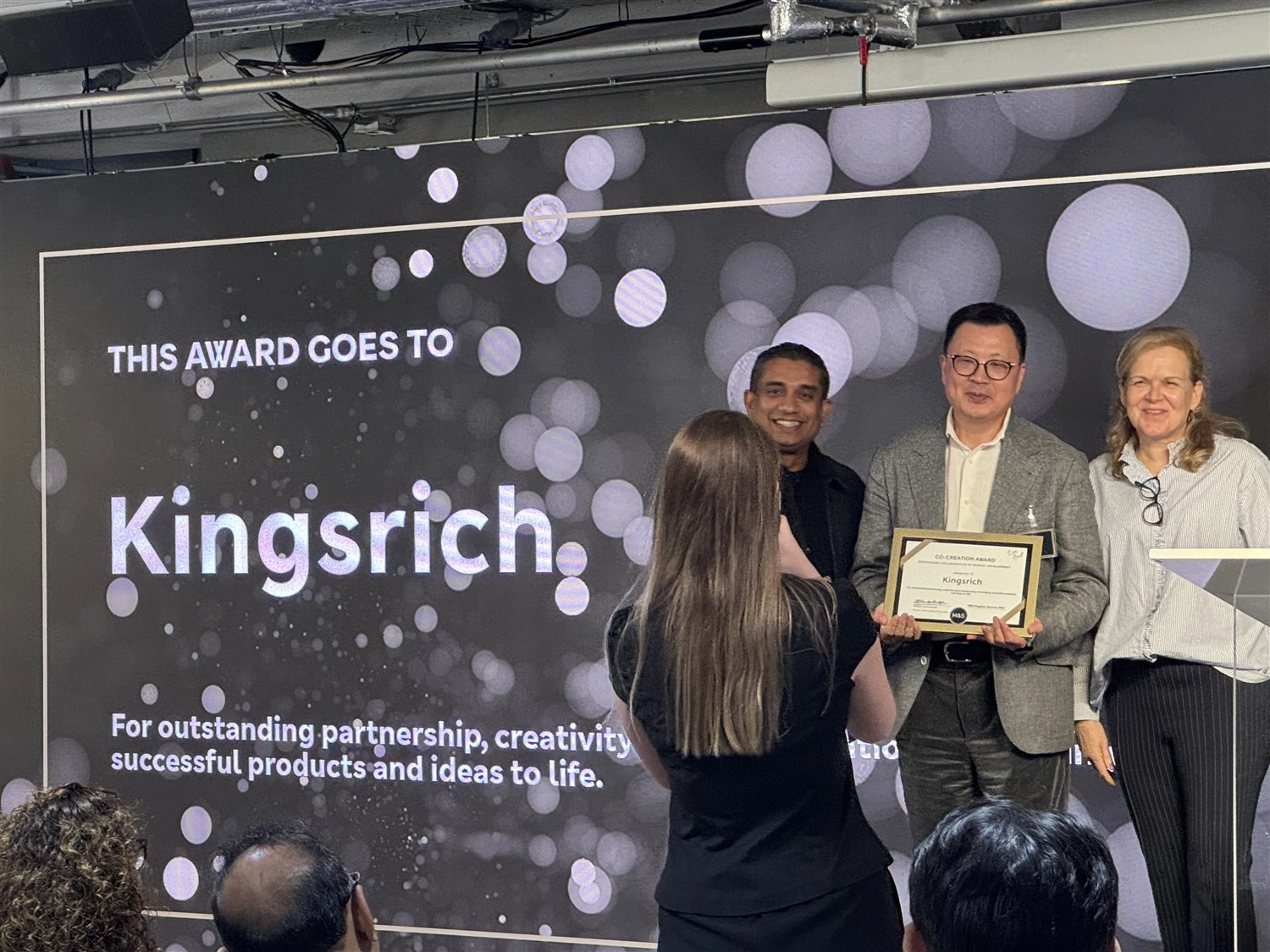 Kingsrich riceve il Co-Creation Award al M&S Supplier Summit 2026 Kingsrich riceve il Co-Creation Award al M&S Supplier Summit 2026